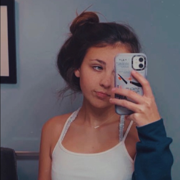 Meet your Posher, Paige - Picture 1 of 1